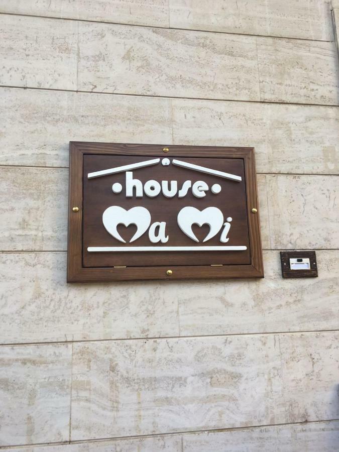 House Mami Villa โปลีญาโนอามาเร ภายนอก รูปภาพ