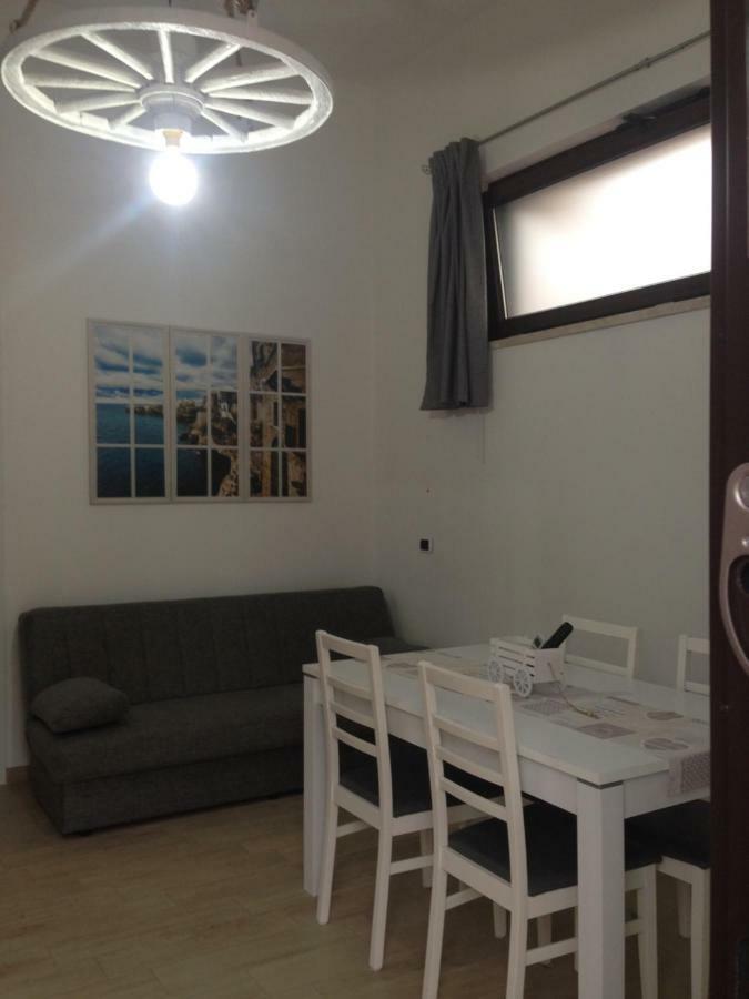 House Mami Villa โปลีญาโนอามาเร ภายนอก รูปภาพ